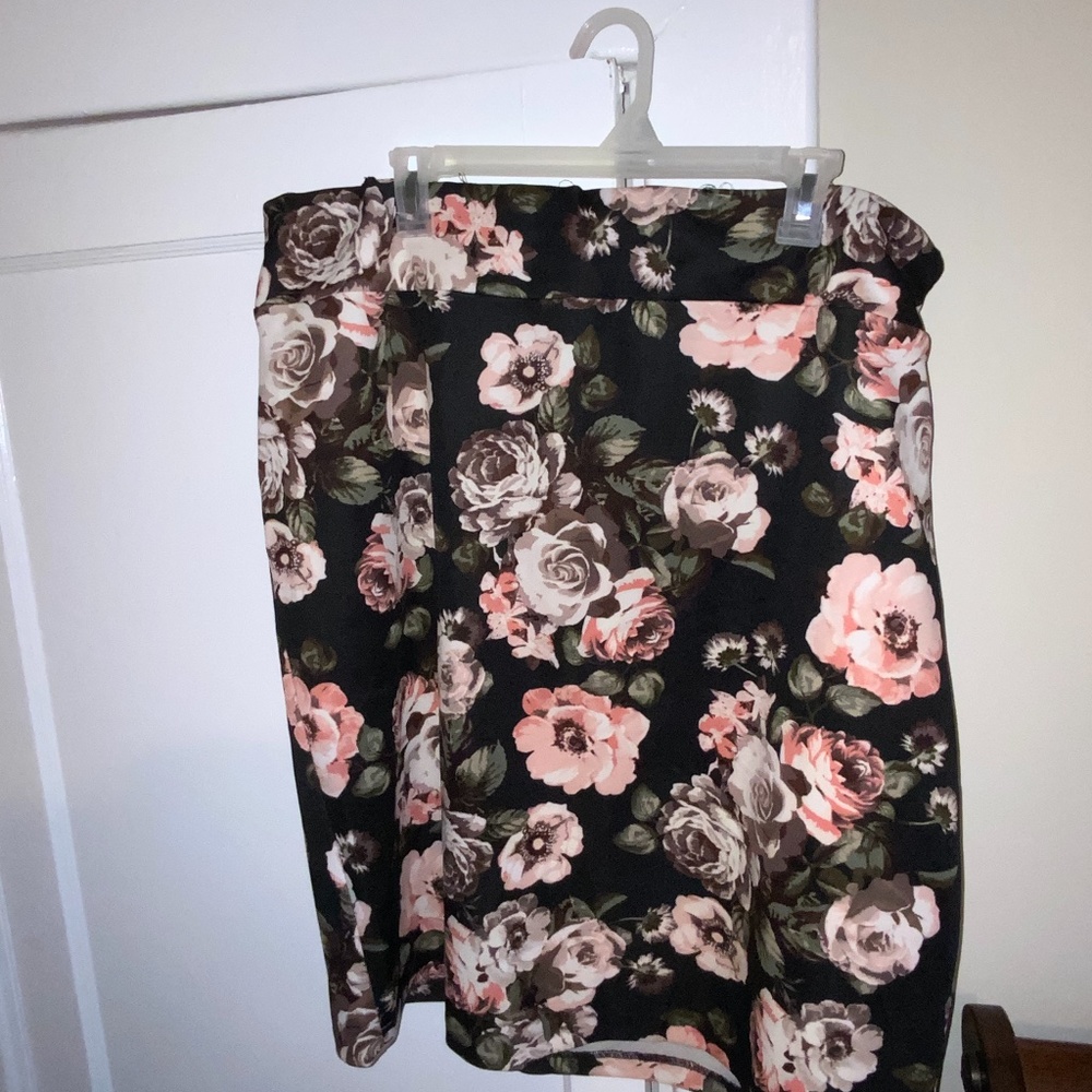Flower printed skirt  - Ashley Stewart